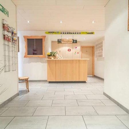 Hotel Alpina Unterschächen エクステリア 写真
