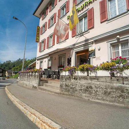 Hotel Alpina Unterschächen エクステリア 写真